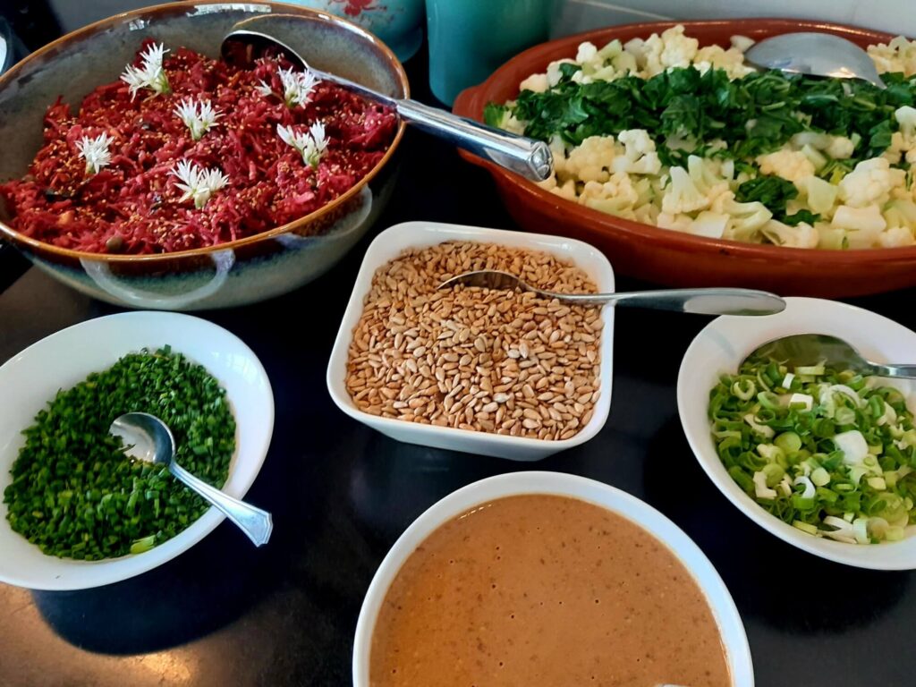 buffet met allerlei toppings