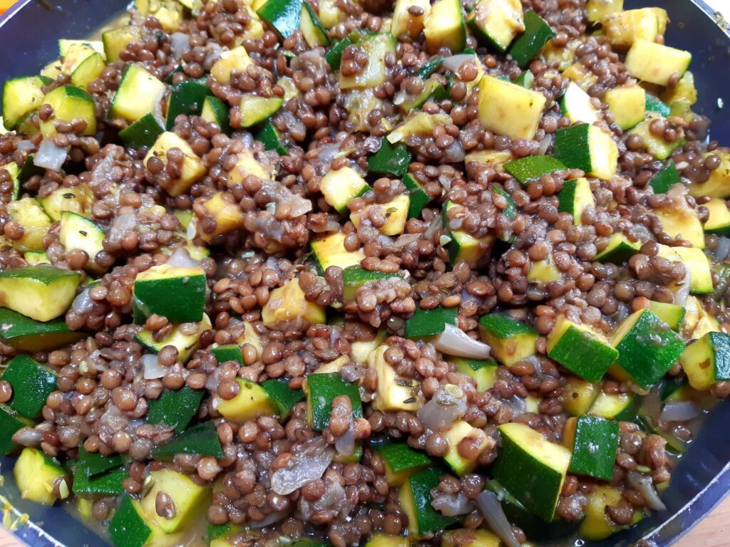 linzenstoofpotje met courgette